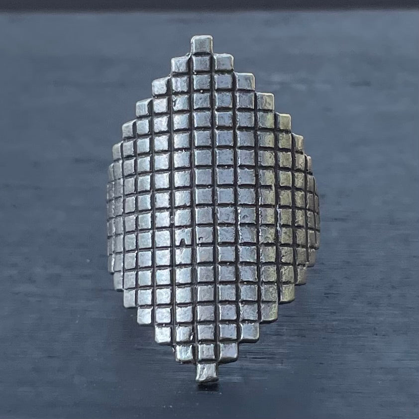 Chevron squares ring