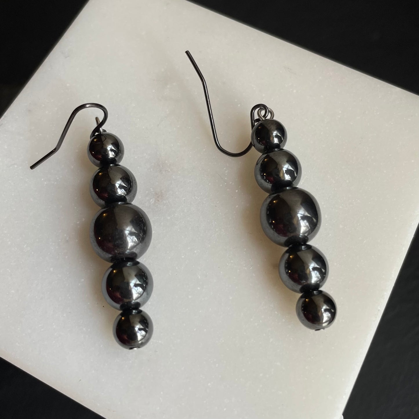 Magnetic Hematite Dangles