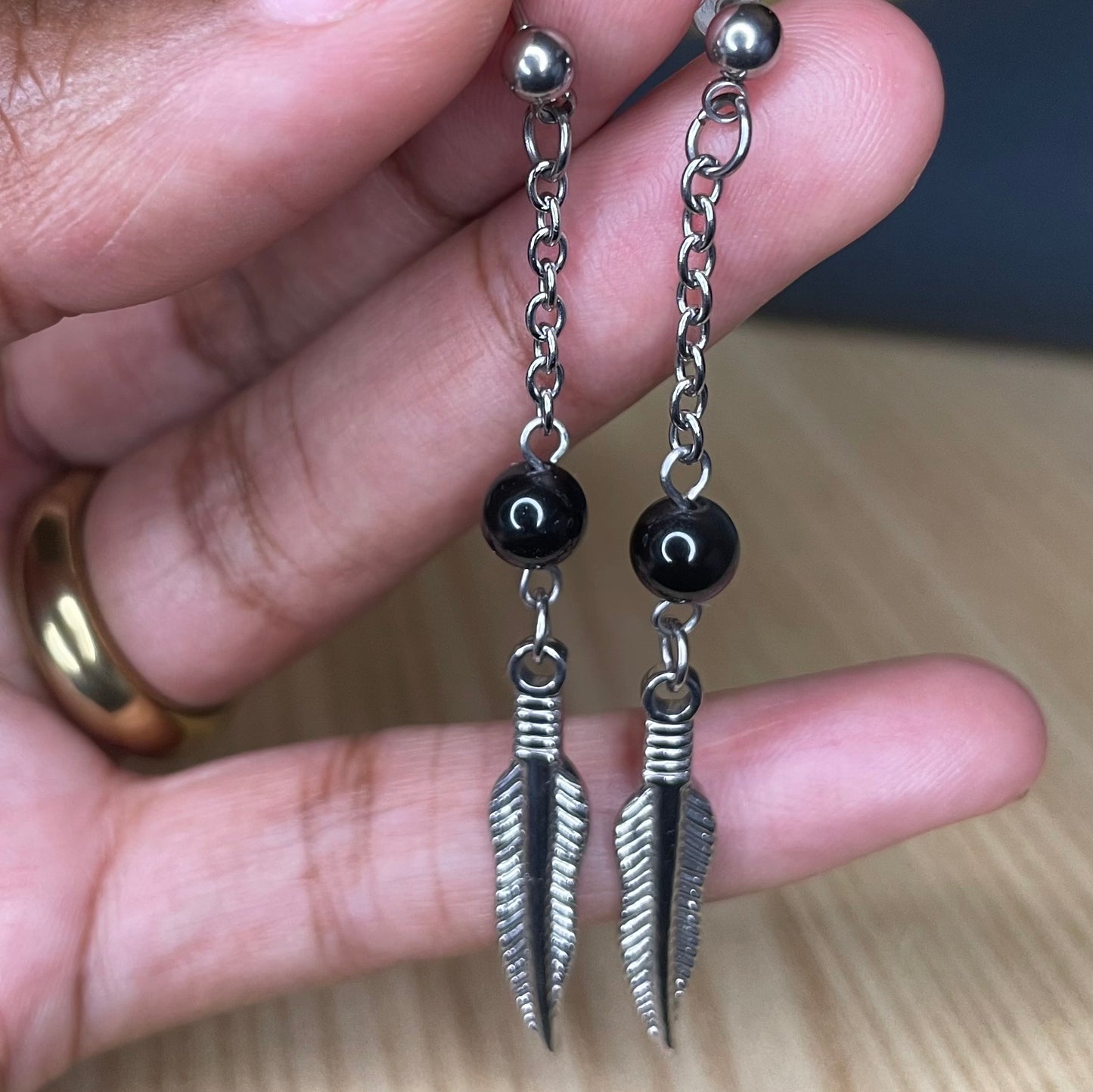 Stainless steel Obsidian feathers