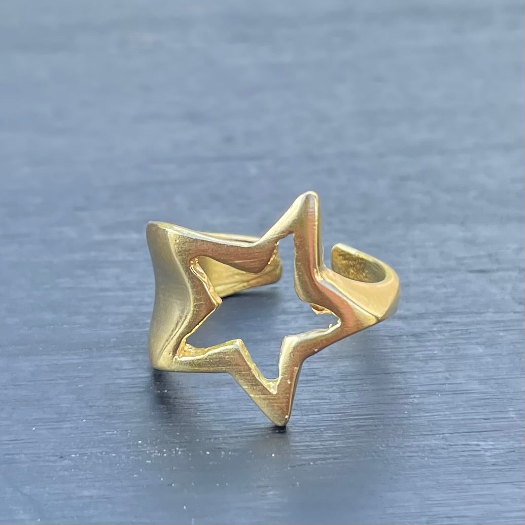 Star Cutout Ring (brass)