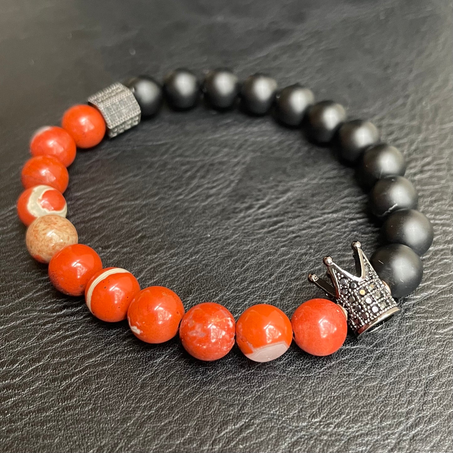 Red Jasper/ Black Onyx Black Crown 8mm