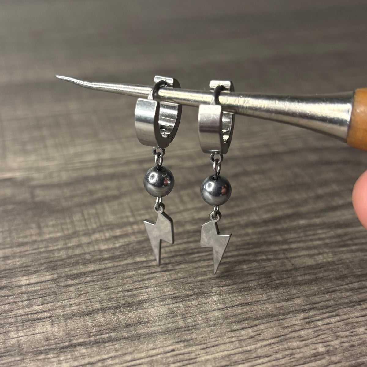 Silver Hematite Boltz