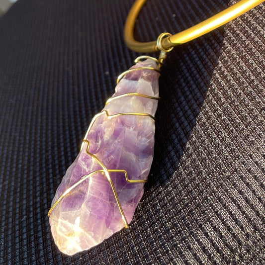 Amethyst brass collar