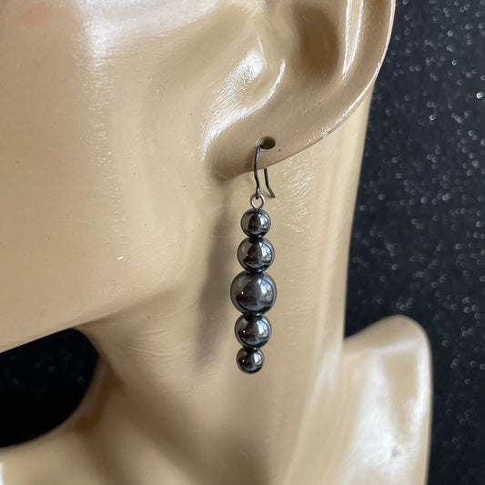 Magnetic Hematite Dangles