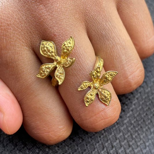 Floral brass adjustable