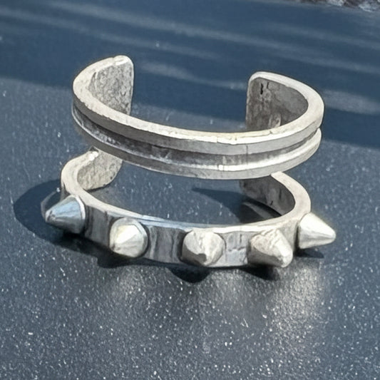Spike ring
